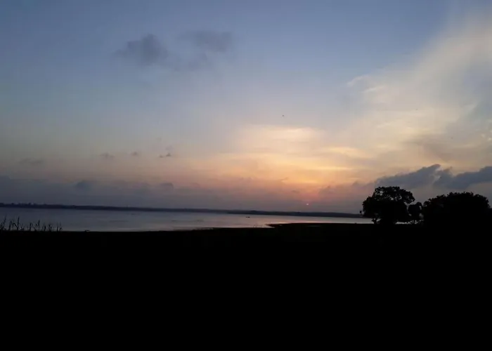 Miridiya Lake Resort